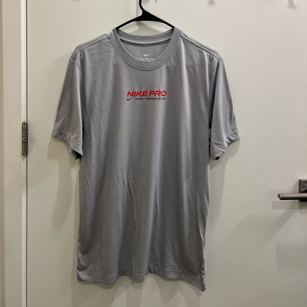 Nike Pro Men Tshirt M